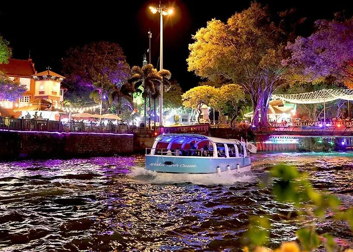 Private Jacuzzi With Outdoor Cinema 7Pax-Jonker
