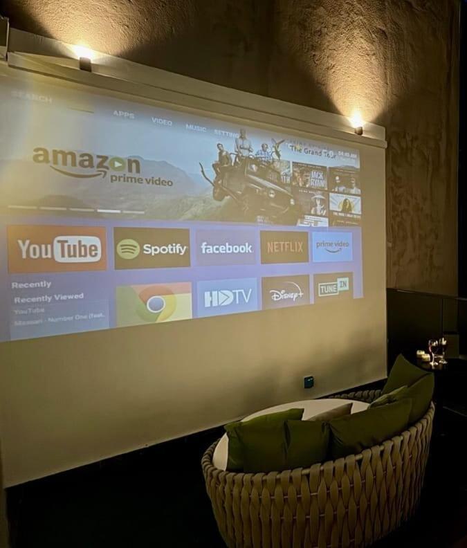 Private Jacuzzi With Outdoor Cinema 7pax-jonker Apartment *