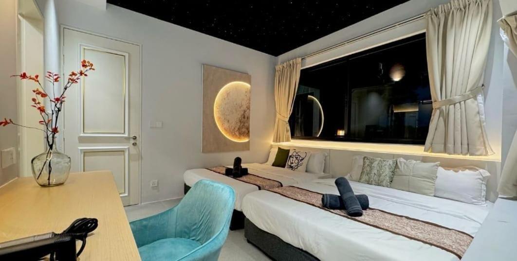 Private Jacuzzi With Outdoor Cinema 7pax-jonker Malacca